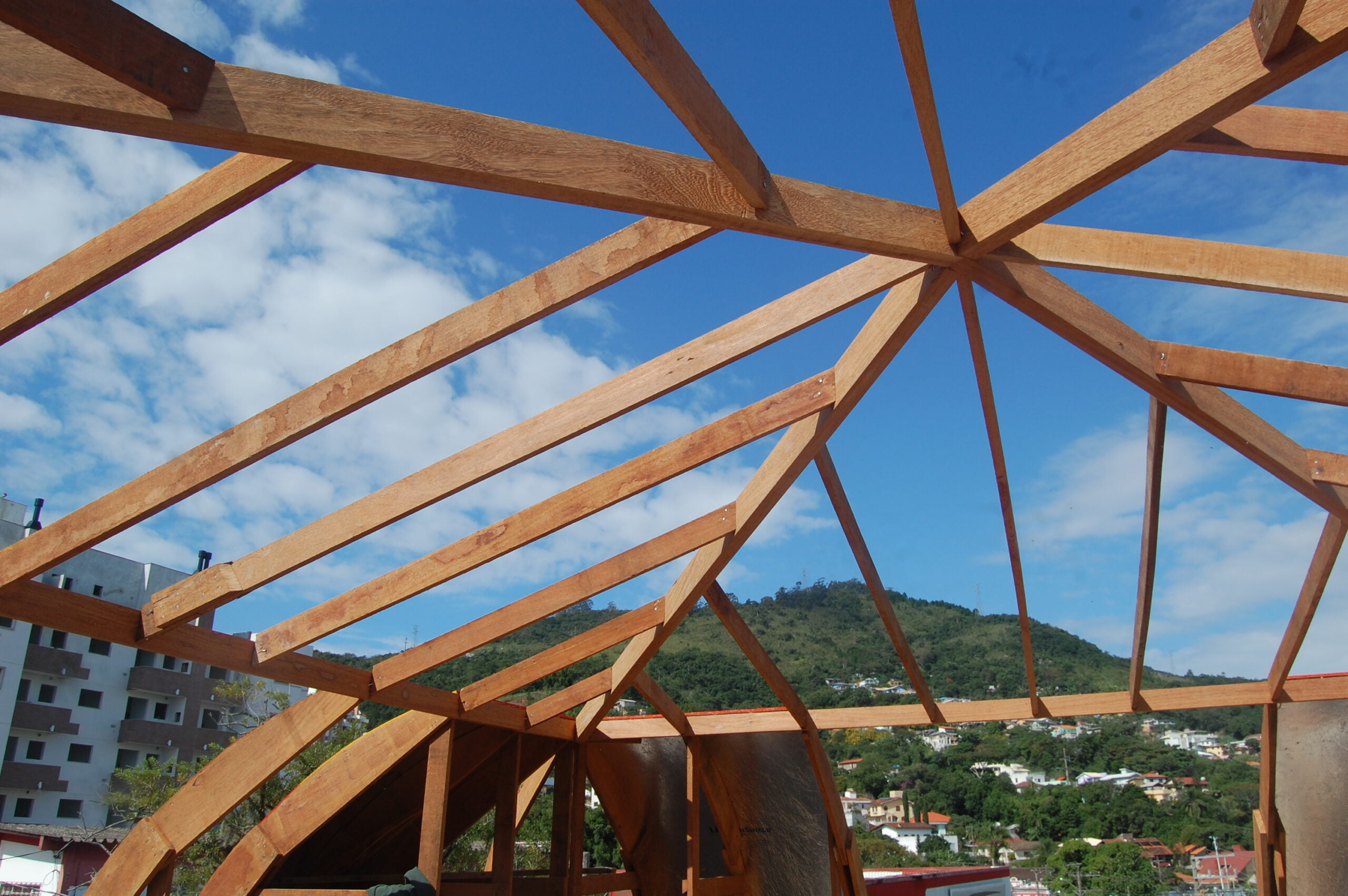 Shingle: economia no madeiramento do telhado